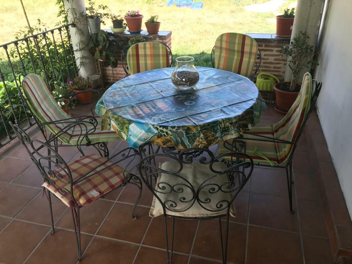 Casa De Pueblo Con Merendero Alquilable Opcionalmente Casarejos Exterior foto